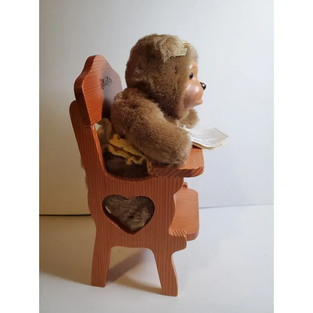 Raikes bear lisa